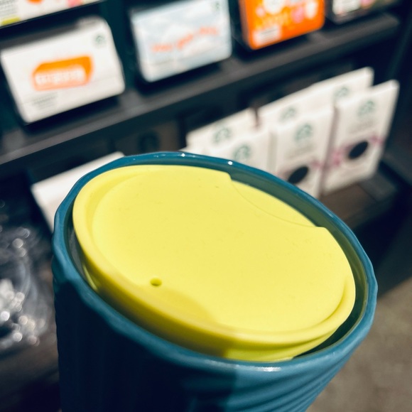 Starbucks Blue Soft Touch Ceramic Cup Geometric Hot Insulated Tumbler 12oz NWT - Picture 6 of 11